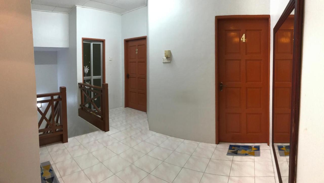 Ruhani Homestay 3 Kb - 4 Bedroom Fully Airconditioned With Wifi & Netflix Kota Bharu Esterno foto