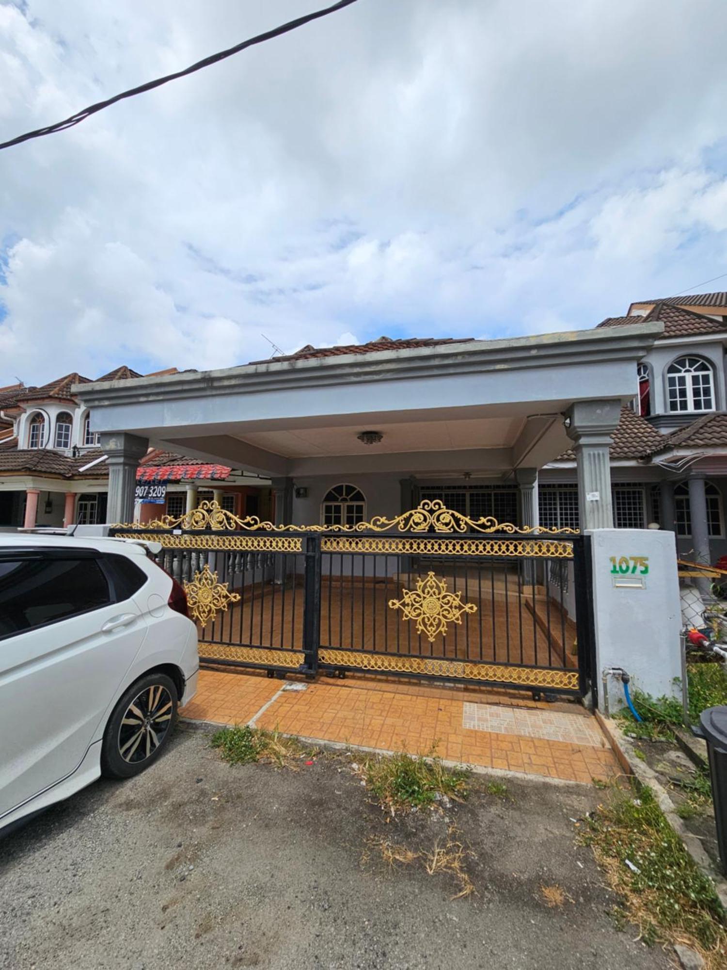 Ruhani Homestay 3 Kb - 4 Bedroom Fully Airconditioned With Wifi & Netflix Kota Bharu Esterno foto