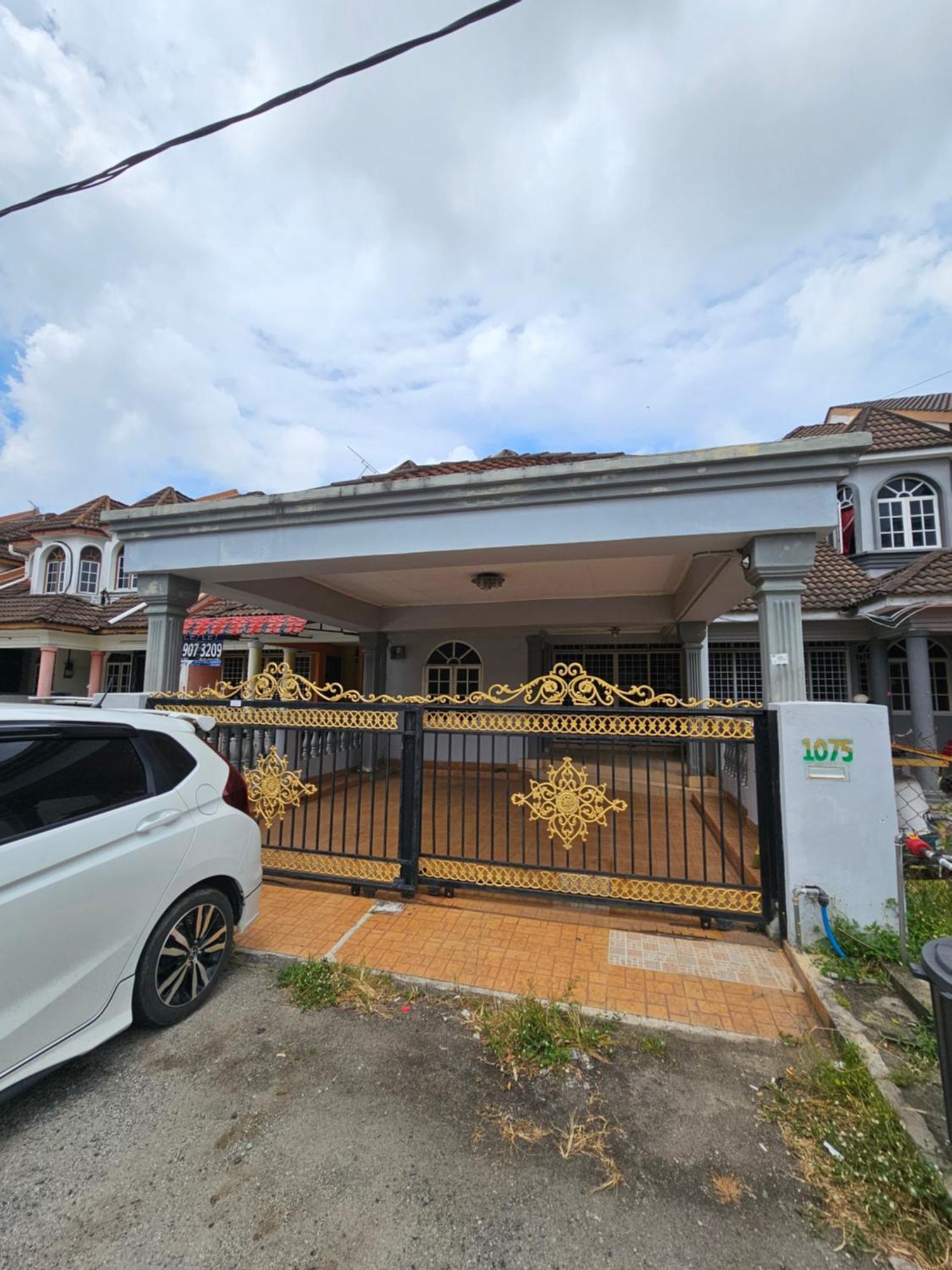 Ruhani Homestay 3 Kb - 4 Bedroom Fully Airconditioned With Wifi & Netflix Kota Bharu Esterno foto