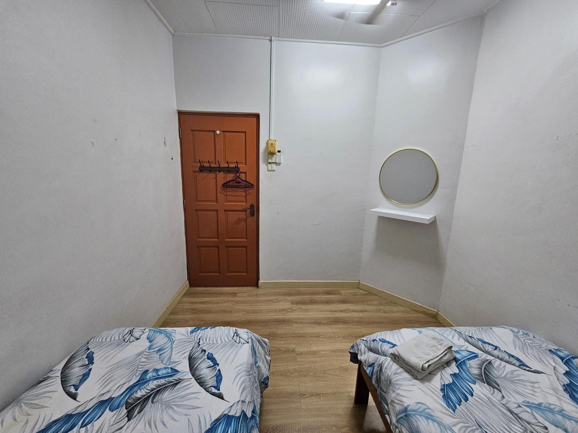 Ruhani Homestay 3 Kb - 4 Bedroom Fully Airconditioned With Wifi & Netflix Kota Bharu Esterno foto
