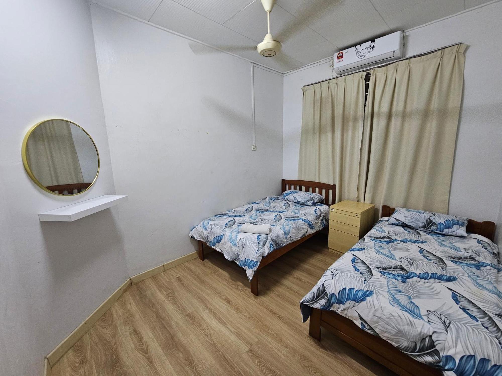 Ruhani Homestay 3 Kb - 4 Bedroom Fully Airconditioned With Wifi & Netflix Kota Bharu Esterno foto