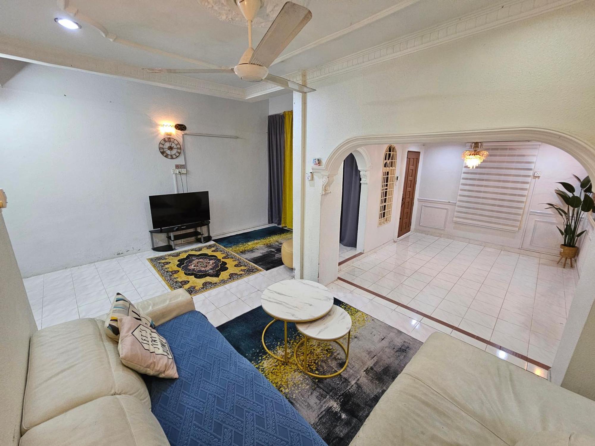Ruhani Homestay 3 Kb - 4 Bedroom Fully Airconditioned With Wifi & Netflix Kota Bharu Esterno foto