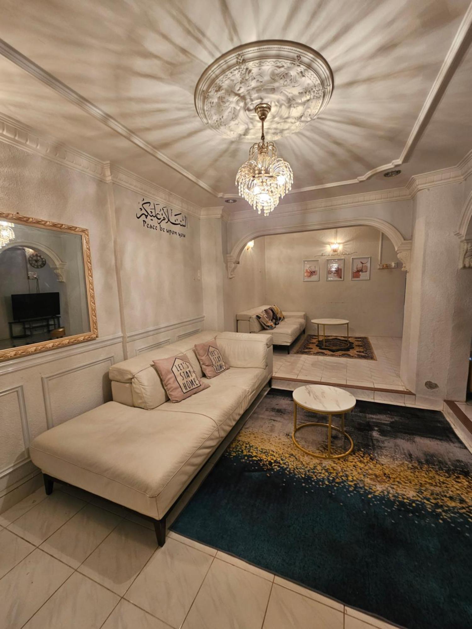 Ruhani Homestay 3 Kb - 4 Bedroom Fully Airconditioned With Wifi & Netflix Kota Bharu Esterno foto